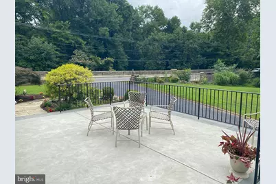 101 S Elmwood Avenue, Glenolden, PA 19036 - Photo 9