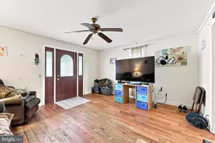 821 Bedford, Collingdale, PA 19023 - Photo 5