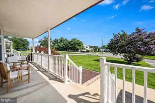 601 Orchard Way, Aston, PA 19014 - Photo 3