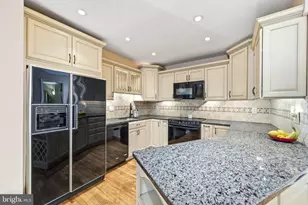 502 Williamson Cir, Media, PA 19063 - Photo 3