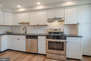 330 Gramercy Dr, Clifton Heights, PA 19018 - Photo 11