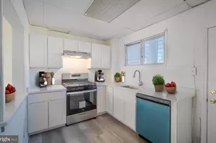 1018 W 7th St, Chester, PA 19013 - Photo 5