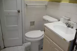 319 Avon Rd, Upper Darby, PA 19082 - Photo 21