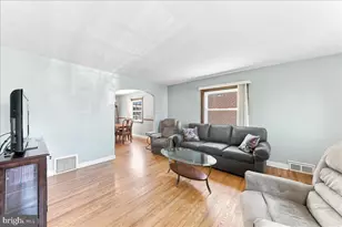 1126 Agnew Dr, Drexel Hill, PA 19026 - Photo 5