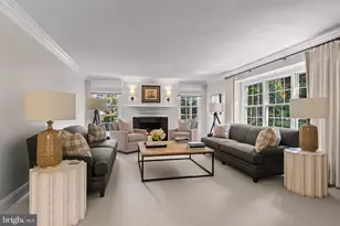 610 Lindsay Cir, Villanova, PA 19085 - Photo 17