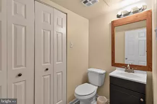 5200 Hilltop Dr, Brookhaven, PA 19015 - Photo 29