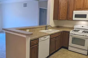 734 Creekside Dr, Brookhaven, PA 19015 - Photo 17