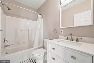 200 Wanamaker Ave, Essington, PA 19029 - Photo 11