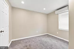 327 Powhattan Ave, Essington, PA 19029 - Photo 9
