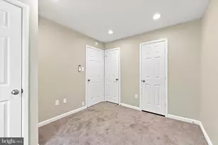 327 Powhattan Ave, Essington, PA 19029 - Photo 11