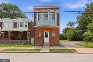 327 Powhattan Ave, Essington, PA 19029 - Photo 15