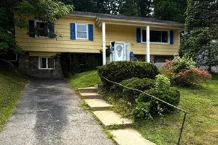 337 Golf Hills Rd, Havertown, PA 19083 - Photo 3