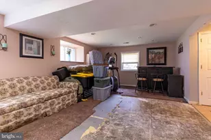 337 Golf Hills Rd, Havertown, PA 19083 - Photo 15
