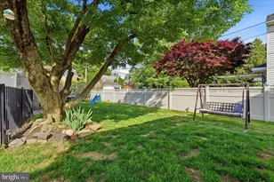 2621 Ashwood Dr, Havertown, PA 19083 - Photo 29