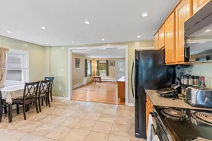 174 Crum Creek Dr, Woodlyn, PA 19094 - Photo 13