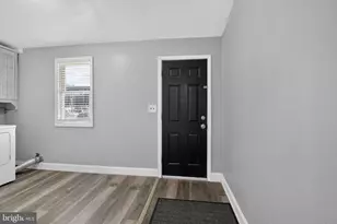 1401 Edgmont Ave, Chester, PA 19013 - Photo 11