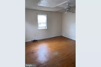 17 W Greenwood Avenue, Lansdowne, PA 19050 - Photo 9