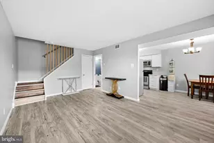 5200 Hilltop Dr, Brookhaven, PA 19015 - Photo 9