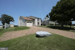342 Northcroft Rd, Springfield, PA 19064 - Photo 1