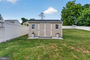 2 Cathy Ln, Aston, PA 19014 - Photo 39
