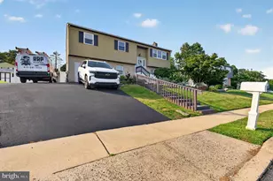 2 Cathy Ln, Aston, PA 19014 - Photo 3