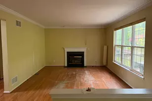 705 Carriage Cir, Upper Chichester, PA 19014 - Photo 3