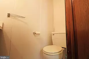 5224 Westbrook Dr, Clifton Heights, PA 19018 - Photo 25