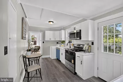 908 Price Street, Marcus Hook, PA 19061 - Photo 13
