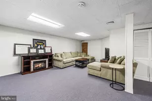 112 Hunt Valley Cir, Berwyn, PA 19312 - Photo 33