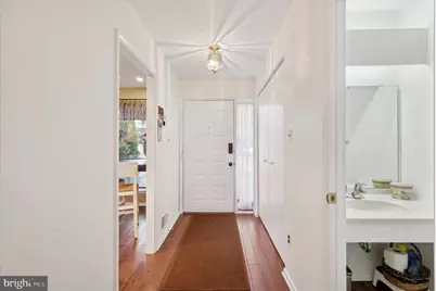 921 Putnam Boulevard #113, Wallingford, PA 19086 - Photo 3