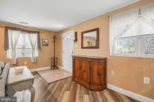 30 Norman St, Aston, PA 19014 - Photo 7