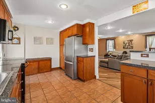 30 Norman St, Aston, PA 19014 - Photo 9