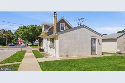 236 Milmont Avenue, Folsom, PA 19033 - Photo 3