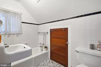 236 Milmont Avenue, Folsom, PA 19033 - Photo 17