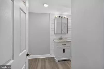 21 W 9th Street, Marcus Hook, PA 19061 - Photo 17