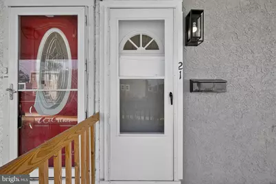 21 W 9th Street, Marcus Hook, PA 19061 - Photo 5
