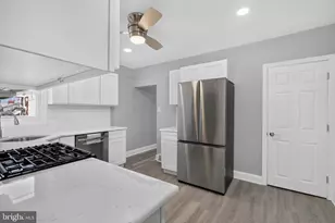 21 W 9th St, Marcus Hook, PA 19061 - Photo 11