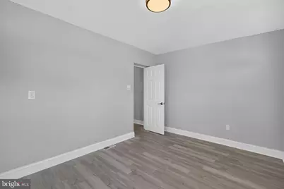 21 W 9th Street, Marcus Hook, PA 19061 - Photo 15