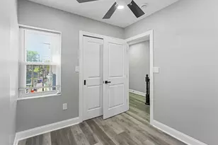 1226 W 9th St, Chester, PA 19013 - Photo 17