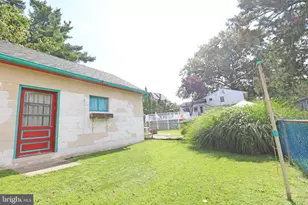 73 N Ridgeway Ave, Glenolden, PA 19036 - Photo 7