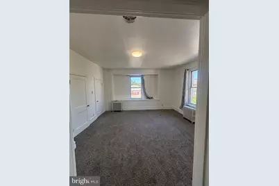 923 Hyatt Street, Chester, PA 19013 - Photo 5