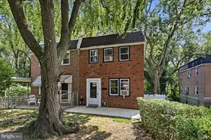 327 Greenwood Rd, Sharon Hill, PA 19079 - Photo 1