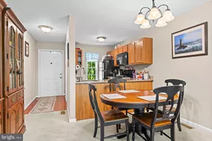 400 Derry Dr, Aston, PA 19014 - Photo 9