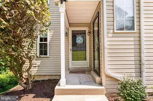 400 Derry Dr, Aston, PA 19014 - Photo 3