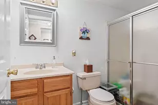 400 Derry Dr, Aston, PA 19014 - Photo 13