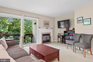 400 Derry Dr, Aston, PA 19014 - Photo 7