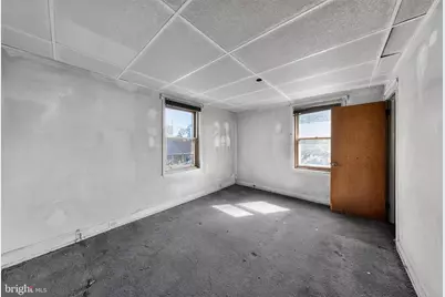 908 E 16th Street, Chester, PA 19013 - Photo 23