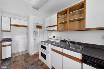 908 E 16th Street, Chester, PA 19013 - Photo 11