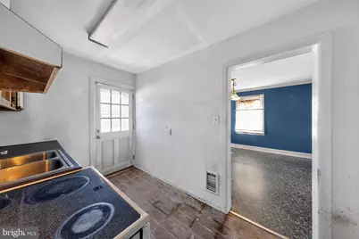 908 E 16th Street, Chester, PA 19013 - Photo 9