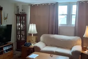 145 Crum Creek Dr, Woodlyn, PA 19094 - Photo 3